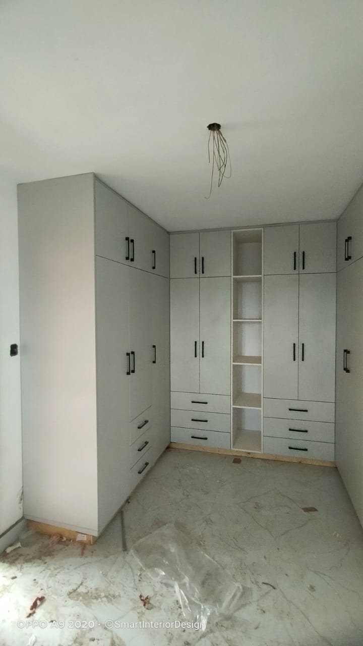 Walk-in Closet
